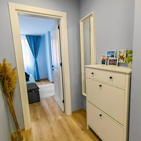 Blue Cream * 布尔加斯