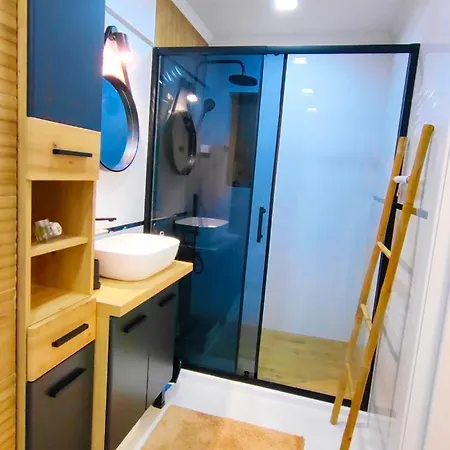 Blue Cream 布尔加斯